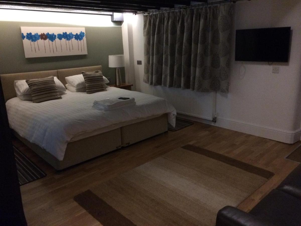 Burcott Mill Guesthouse Wells Dış mekan fotoğraf